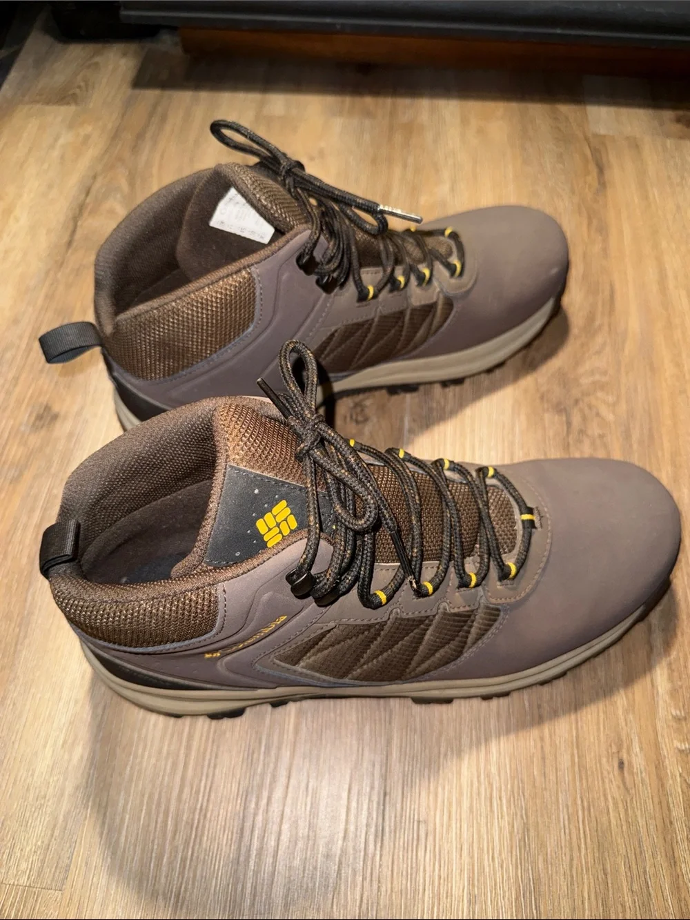 Columbia sturdy hiking